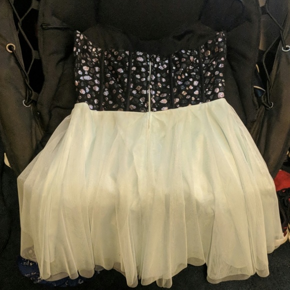 Black and light blue dress - Picture 2 of 2